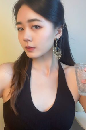 Exaggerated Black and Gold Sunflower Crystal Tassel Earrings - Elegant Two-Color Accessories for 2025 Y2K and European Style