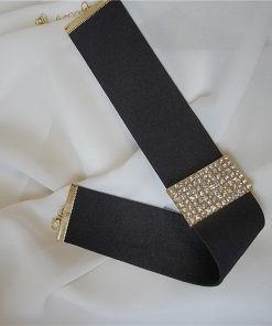 Exaggerated Black Choker Necklace for Women - Trendy Clavicle Chain Neckband, Stylish Neck Accessory for European and American Fashion