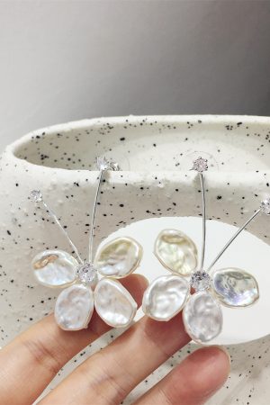 Exaggerated Butterfly Earrings with Diamond-Inlaid Imitation Shell Pearls - Trendy Spring Summer Evening Accessories
