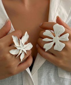 Exaggerated Five-Petal Flower Starfish Open Ring in Metal Style - European and American Dripping Oil Design