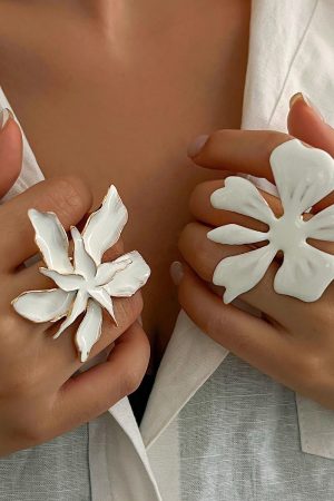 Exaggerated Five-Petal Flower Starfish Open Ring in Metal Style - European and American Dripping Oil Design