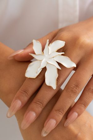 Exaggerated Five-Petal Flower Starfish Open Ring in Metal Style - European and American Dripping Oil Design