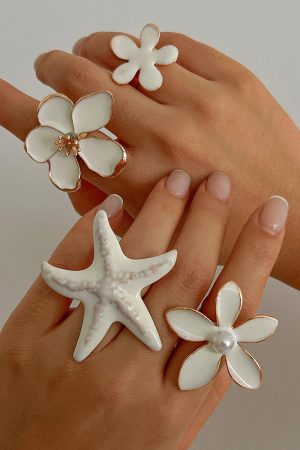 Exaggerated Five-Petal Flower Starfish Open Ring in Metal Style - European and American Dripping Oil Design