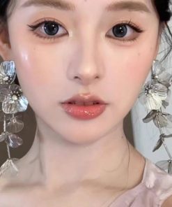 Exaggerated Gold Flower Tassel Earrings for Women - Unique High-End Light Luxury Ear Studs in Stunning Design