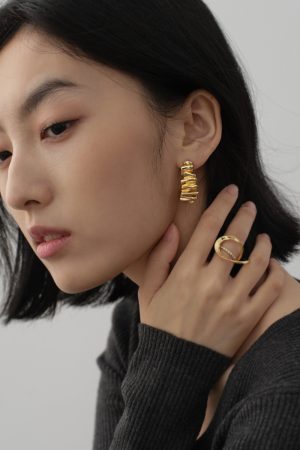 Exaggerated Irregular Wave Pleated Horn-Shaped Earrings - European American Heavy Industrial Style, High Color Retention Fashion Jewelry