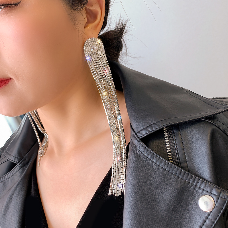 Exaggerated Rhinestone Tassel Long Earrings for Women - Trendy 2025 Drop Earrings - Fashionable European American Ear Accessories Exaggerated Rhinestone Tassel Long Earrings for Women - Trendy 2025 Drop Earrings - Fashionable European American Ear Accessories