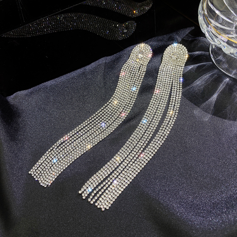 Exaggerated Rhinestone Tassel Long Earrings for Women - Trendy 2025 Drop Earrings - Fashionable European American Ear Accessories Exaggerated Rhinestone Tassel Long Earrings for Women - Trendy 2025 Drop Earrings - Fashionable European American Ear Accessories