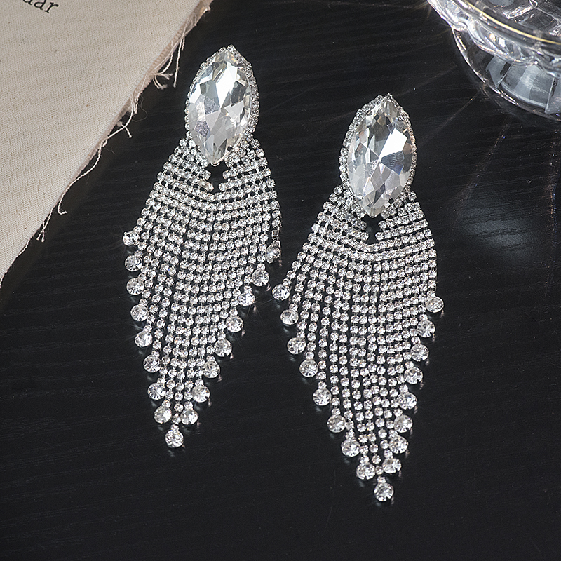 Exaggerated Tassel Earrings - Luxury Long Drop Design, Vintage European & American Style, Personalized Temperament Accessories Exaggerated Tassel Earrings - Luxury Long Drop Design, Vintage European & American Style, Personalized Temperament Accessories