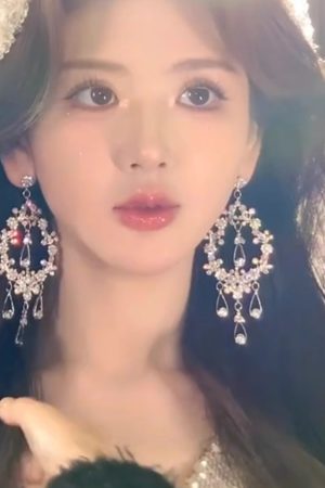 Exaggerated Tassel Water Drop Earrings for Women, Diamond-Studded Hollow Design, Elegant Bridal Jewelry for Weddings and Formal Events