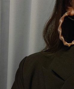 Exaggerated Twisted Hoop Earrings for Women, Minimalist High-End Design, Fashionable European and American Style