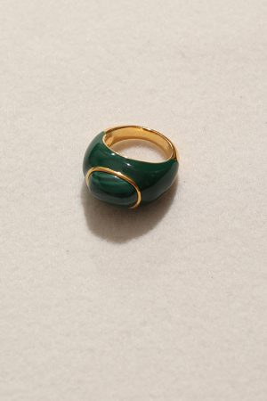 Exaggerated White Shell Ring with Peacock Stone - Chic European American Style, Simple Versatile Fashion Accessory