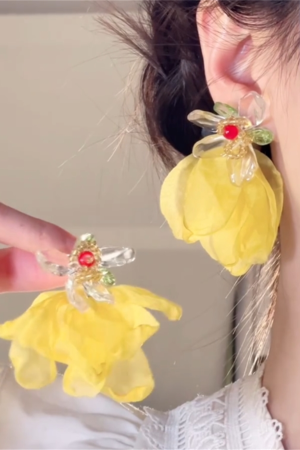 Exaggerated Yellow Flower Stud Earrings - Qi Wei Style, Unique Personality Jewelry for Vacation and Travel 2025