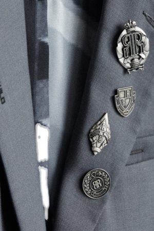 Exclusive Honor Medal Blind Box - Limited Edition Collectible, Perfect for Fashion Enthusiasts and Trendsetters