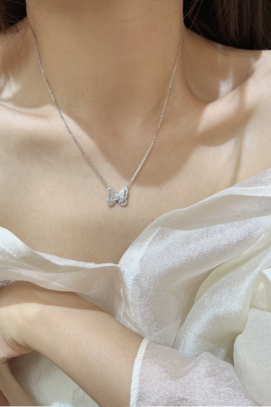 Exquisite 925 Sterling Silver Three-Dimensional Butterfly Necklace and Diamond Inlaid Earrings Set - Light Luxury Jewelry