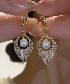 Exquisite Full Diamond Water Drop Pearl Earrings for Women, Versatile Korean Style Ear Clips, Trendy Fashion Statement Jewelry