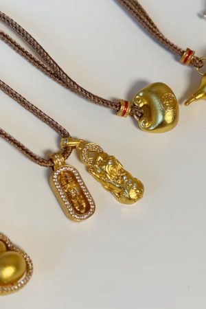 Exquisite Hollow Gourd Braided Rope Necklace - Ancient Method Sand Gold High-End Sweater Chain for Elegant Style