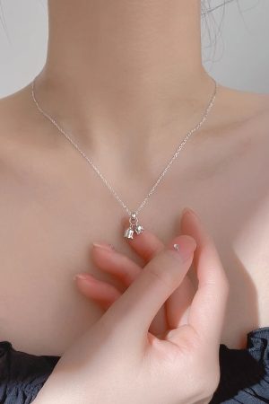 Exquisite Lily of the Valley Flower Necklace for Women - Lightweight Luxury Clavicle Chain, 2025 Trendy Design
