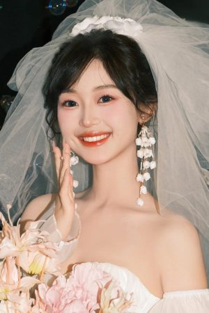 Exquisite White Lily of the Valley Tassel Drop Earrings - Light Luxury Sweet Bridal Accessories with Unique Exaggerated Design