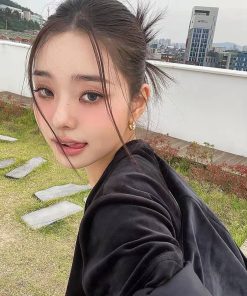 Exquisite White Zircon Small Hoop Earrings - Simple Versatile Ear Clips in Song Ji-a Style, Perfect for Y2K and Everyday Wear