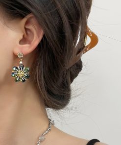 Exquisite Zircon Crystal Flower Earrings for Women - Minimalist Daily Wear, Versatile Jewelry Accessories, 2025 Trend