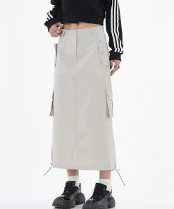 Fall Dress With Jacket Outfit, How To Style Doc Martens With Dress - Tech Parachute Maxi Skirt