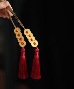 Festive Copper Coin Hairpin for Girls, Vintage Hanfu Hair Accessory with Red Tassels, Horse-Face Skirt Pin, Elegant Step-Shake Design