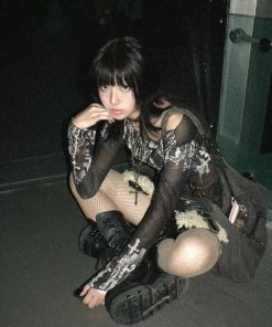 Fits Grunge Y2k, Outfits For School Tomboy - Grunge Cross Wide Neck Mesh Top