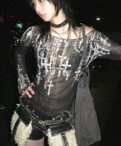 Fits Grunge Y2k, Outfits For School Tomboy - Grunge Cross Wide Neck Mesh Top
