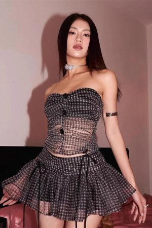Fits Ideas Winter, High Boots And Skirt Outfit - Checkered Strapless Top & Mini Skirt Two Piece Set
