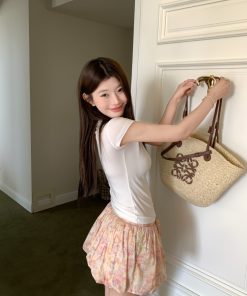 Fitted Basic V-Neck Short Sleeve Top for Women - Versatile Summer Essential, Flattering Style