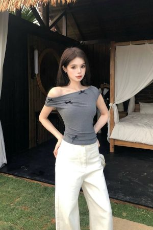 Fitted Bow Tie T-Shirt and Half-Length Skirt Set for Women, Spicy Girl Style, Summer Fashion, 90s Inspired Cake Skirt
