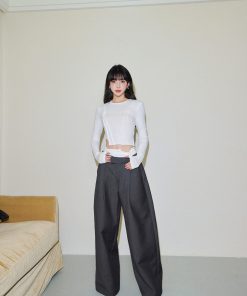 Fitted Long Sleeve Crop Top with Raw Edge Design for Women - Trendy Casual Style