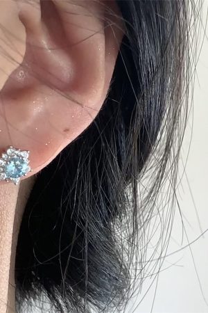 Flashing Blue Snowflake Zircon Earrings - High-End Titanium Steel Flat-Bottom Ear Cuffs for a Cool, Delicate Look