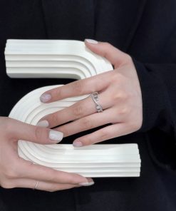 Floating Curve Drill Finger Ring for Women - Light Luxury High-End Versatile Temperament Ring for Commuting and Everyday Wear