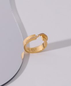 Floating Curve Drill Finger Ring for Women - Light Luxury High-End Versatile Temperament Ring for Commuting and Everyday Wear