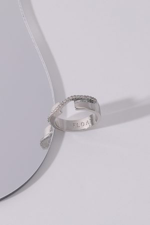 Floating Curve Drill Finger Ring for Women - Light Luxury High-End Versatile Temperament Ring for Commuting and Everyday Wear