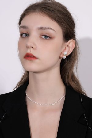 Floating Painless Ear Clips for Women, French Retro Large Double Pearl Drop Earrings, No Ear Holes, Vintage-Inspired Jewelry