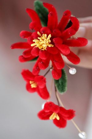 Floral Chrysanthemum Hair Clip for Women - Imitation Velvet Hanfu Back Headpiece, Autumn Winter 2025 Hair Accessory