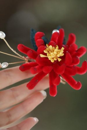 Floral Chrysanthemum Hair Clip for Women - Imitation Velvet Hanfu Back Headpiece, Autumn Winter 2025 Hair Accessory