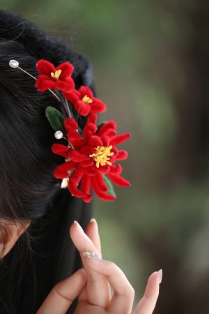 Floral Chrysanthemum Hair Clip for Women - Imitation Velvet Hanfu Back Headpiece, Autumn Winter 2025 Hair Accessory