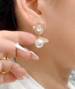Floral Cluster Zirconia Pearl Stud Earrings - Trendy Drop Earrings with Niche Design, Elegant High-End Ear Accessories