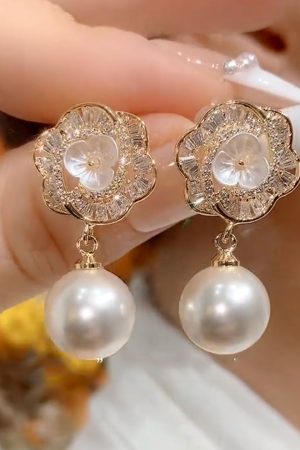 Floral Cluster Zirconia Pearl Stud Earrings - Trendy Drop Earrings with Niche Design, Elegant High-End Ear Accessories