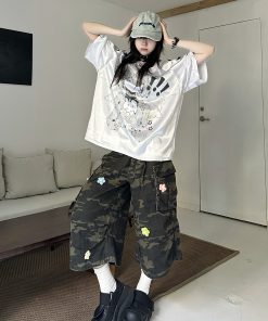 Floral Embroidery Camouflage Work Shorts for Men and Women - Retro American Pleated Multi-Pocket Cropped Pants