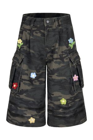 Floral Embroidery Camouflage Work Shorts for Men and Women - Retro American Pleated Multi-Pocket Cropped Pants