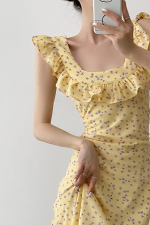 Floral French-Style Ruffled Midi Skirt for Women, Summer Slim-Fit Lace Spaghetti Strap Dress, Vacation Ready Fashion