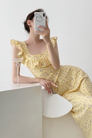 Floral French-Style Ruffled Midi Skirt for Women, Summer Slim-Fit Lace Spaghetti Strap Dress, Vacation Ready Fashion