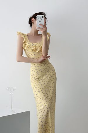 Floral French-Style Ruffled Midi Skirt for Women, Summer Slim-Fit Lace Spaghetti Strap Dress, Vacation Ready Fashion