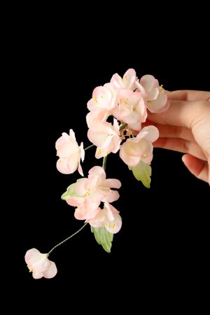Floral Hairpin Headpiece for Hanfu Costume - Pastel Silk Flowers, Ethereal Ancient Style Hair Ornament, Tang Dynasty Inspired Accessory