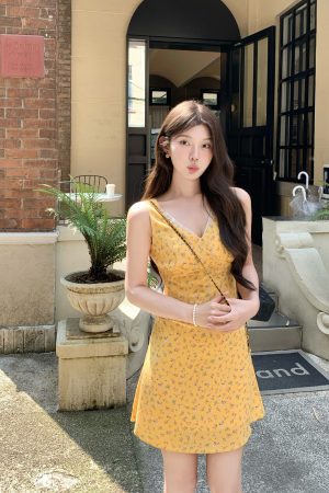 Floral Organza V-Neck Spliced Waist-Cinching Summer Dress for Women - Slim Sleeveless Tank Style, Y2K Aesthetic
