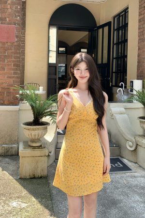 Floral Organza V-Neck Spliced Waist-Cinching Summer Dress for Women - Slim Sleeveless Tank Style, Y2K Aesthetic